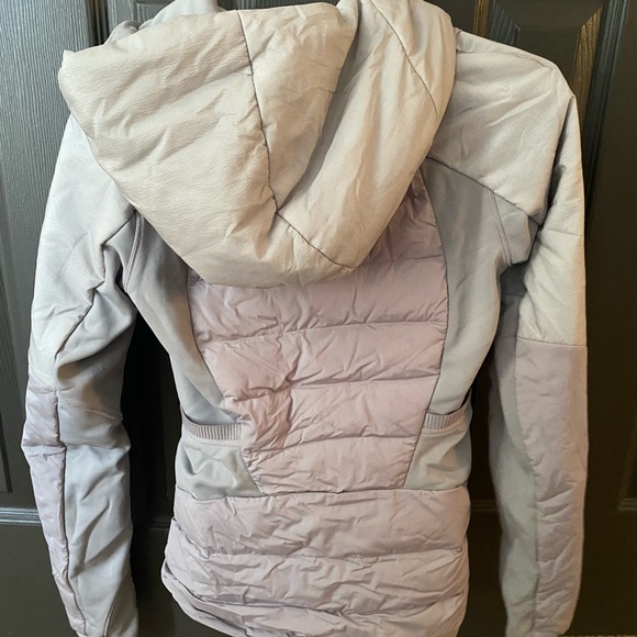 Lululemon jacket - Picture 3 of 3
